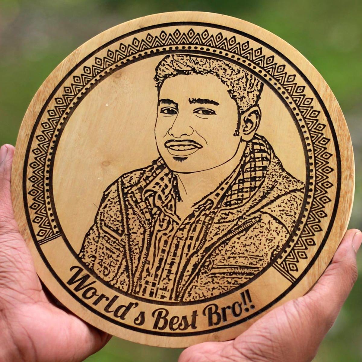 World's Best Bro Wood Engraved Photo. This photo engraved wooden frame is the best photo gift for brother. Looking for Rakhi gifts or birthday gifts for brother? This wooden poster is perfect.