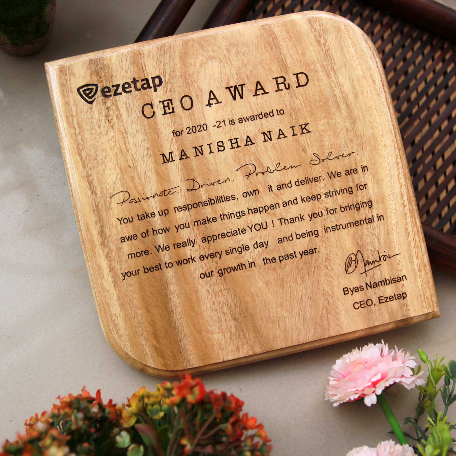 Customizable Wooden Award Plaque | Personalized Corporate Recognition