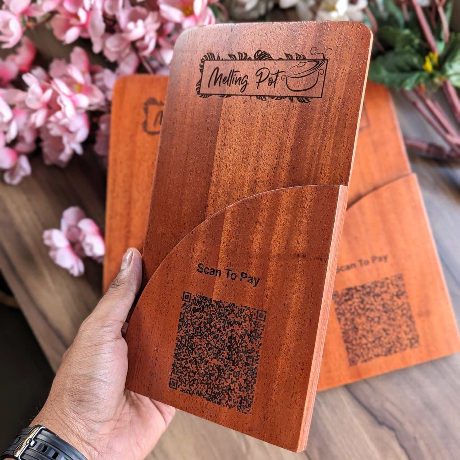 Custom Wooden Bill Folder for Restaurants & Cafés | Engraved QR Code, Card & Cash Folder