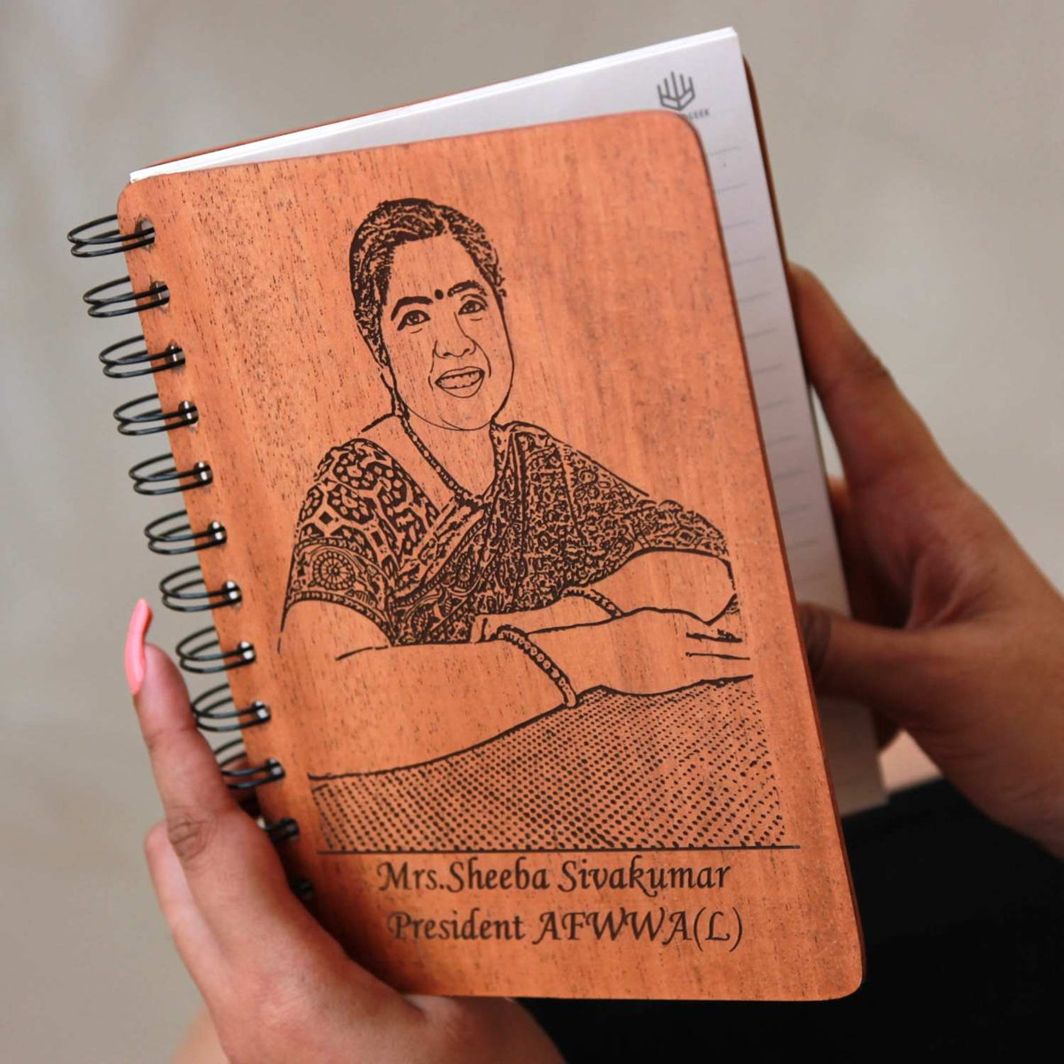 Personalized Wooden Diary for Boss, Mentor &amp; Leaders | Corporate Executive Gift