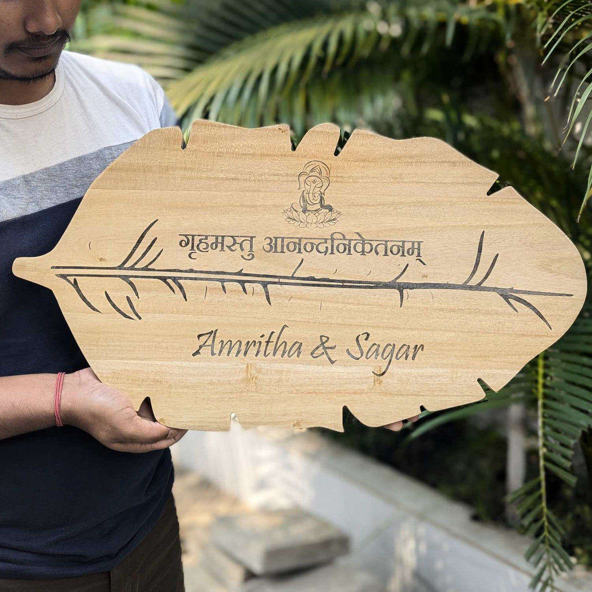 Custom Leaf Shape Wooden Nameplate for Home | Personalized Wood Door Sign