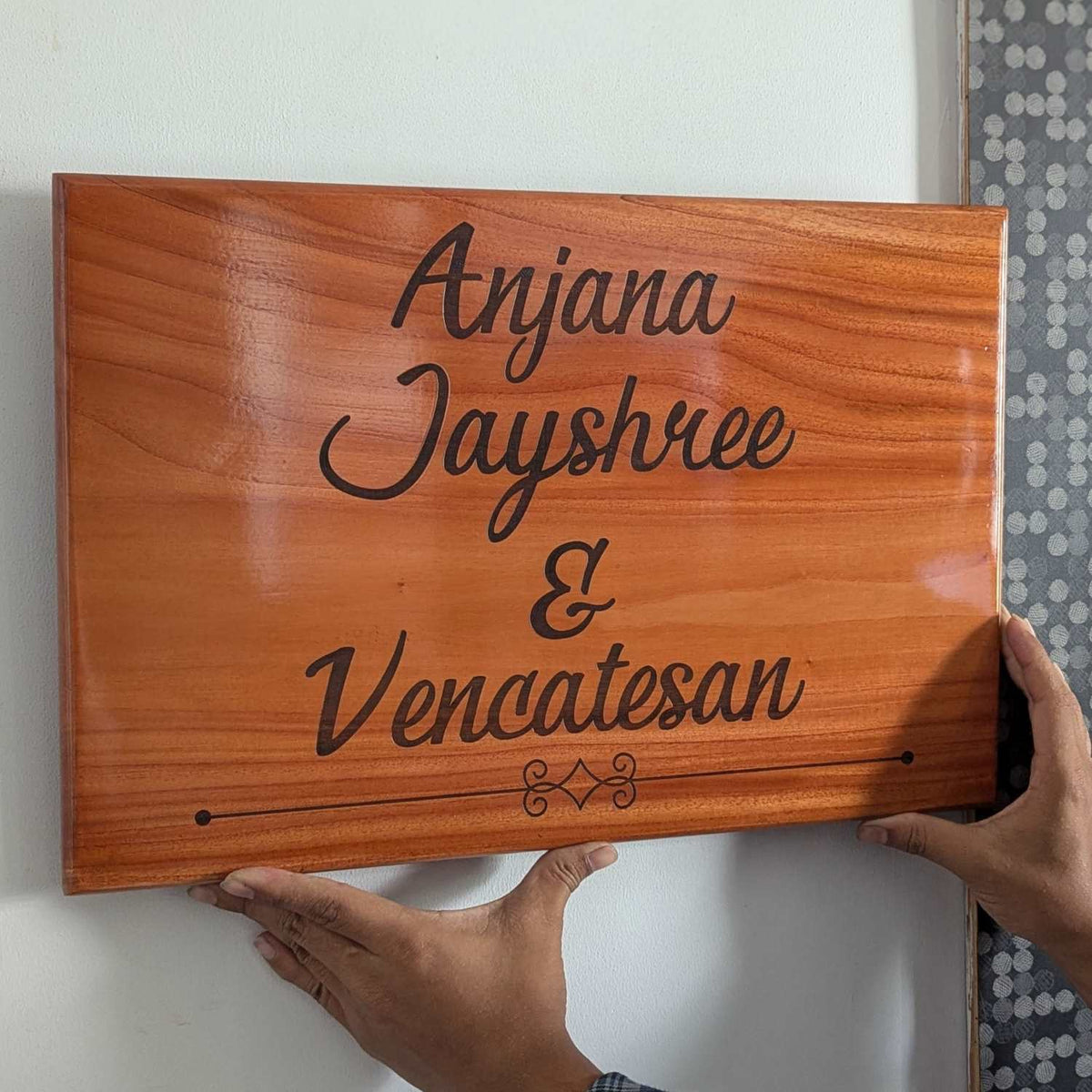 Rectangular Minimalist Modern Wood Nameplate Customized  For Home &amp; Office