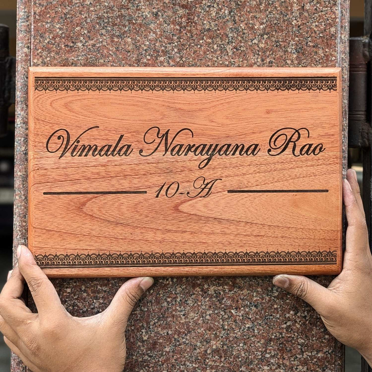 Rectangular Minimalist Modern Wood Nameplate Customized  For Home &amp; Office