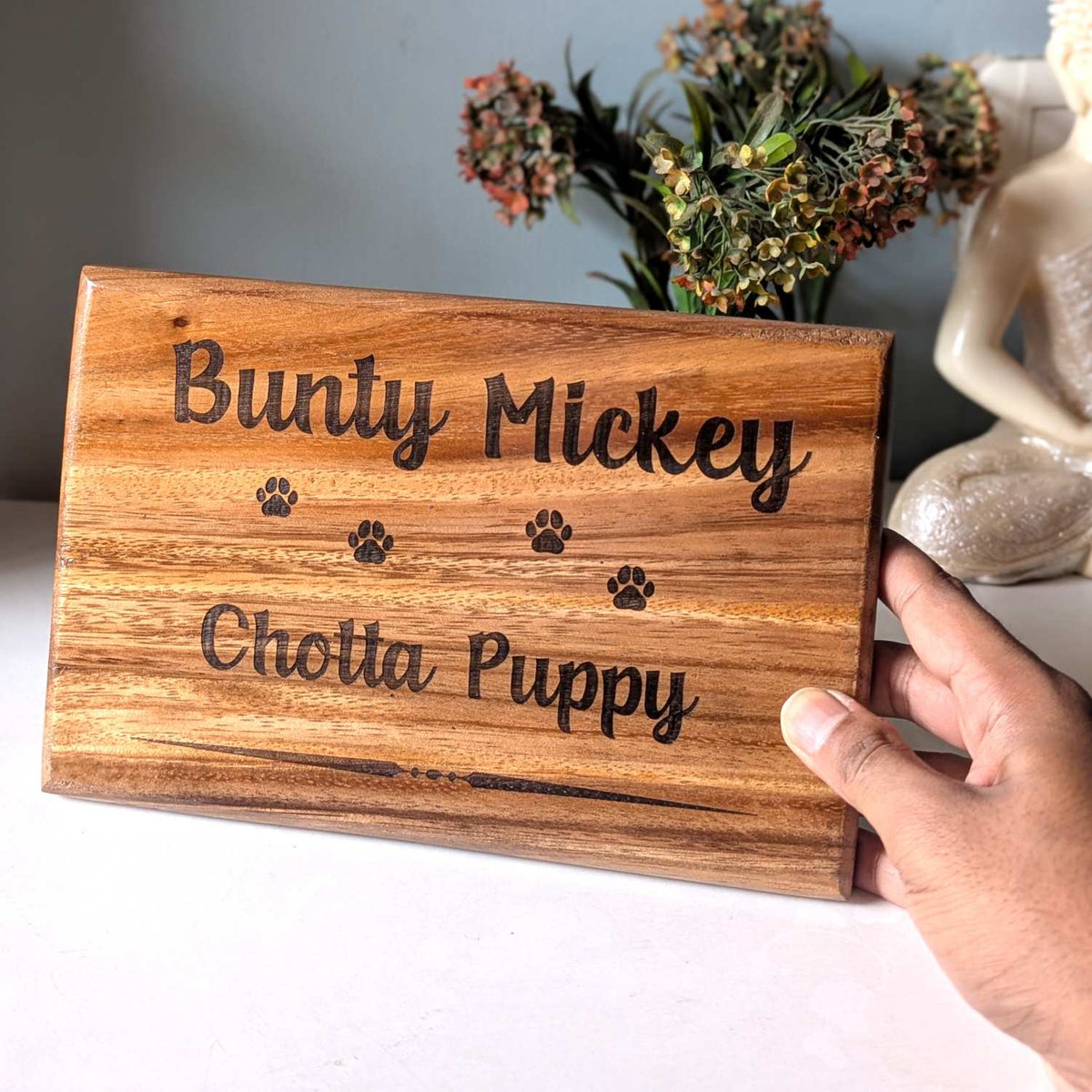 Luxury Teak Wood Engraved Wooden House Nameplate Designed for Premium Homes