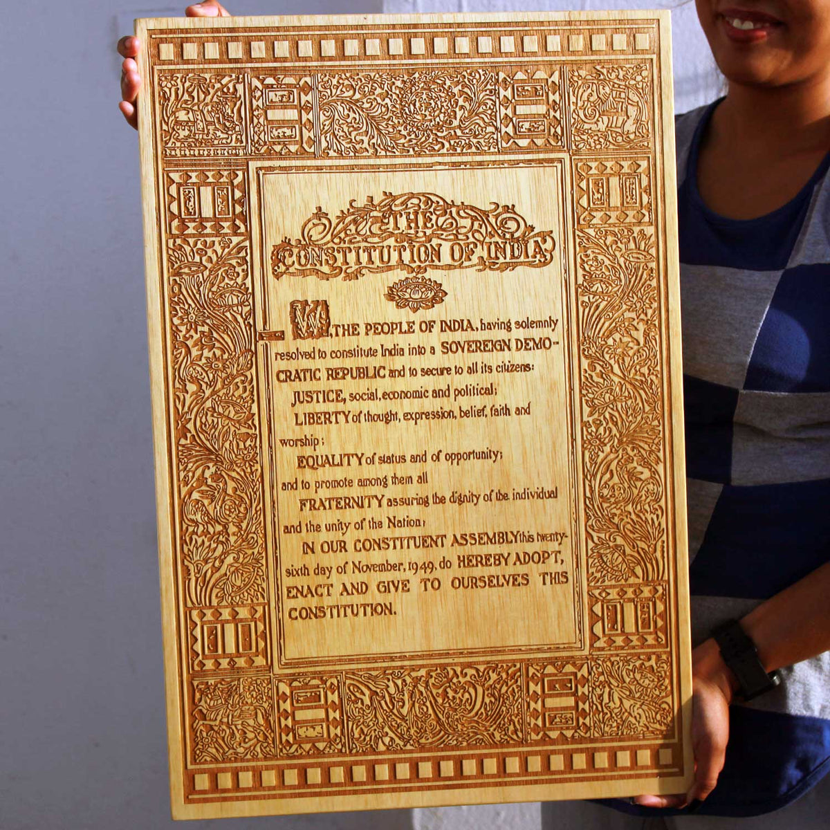 Constitution Of India Engraved In Wood | Patriotic Gift For Politicians