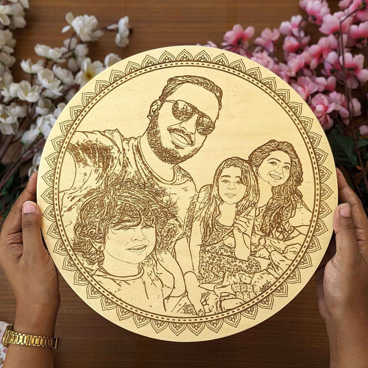 Circle of Love - Personalized Wooden Family Portrait Frame