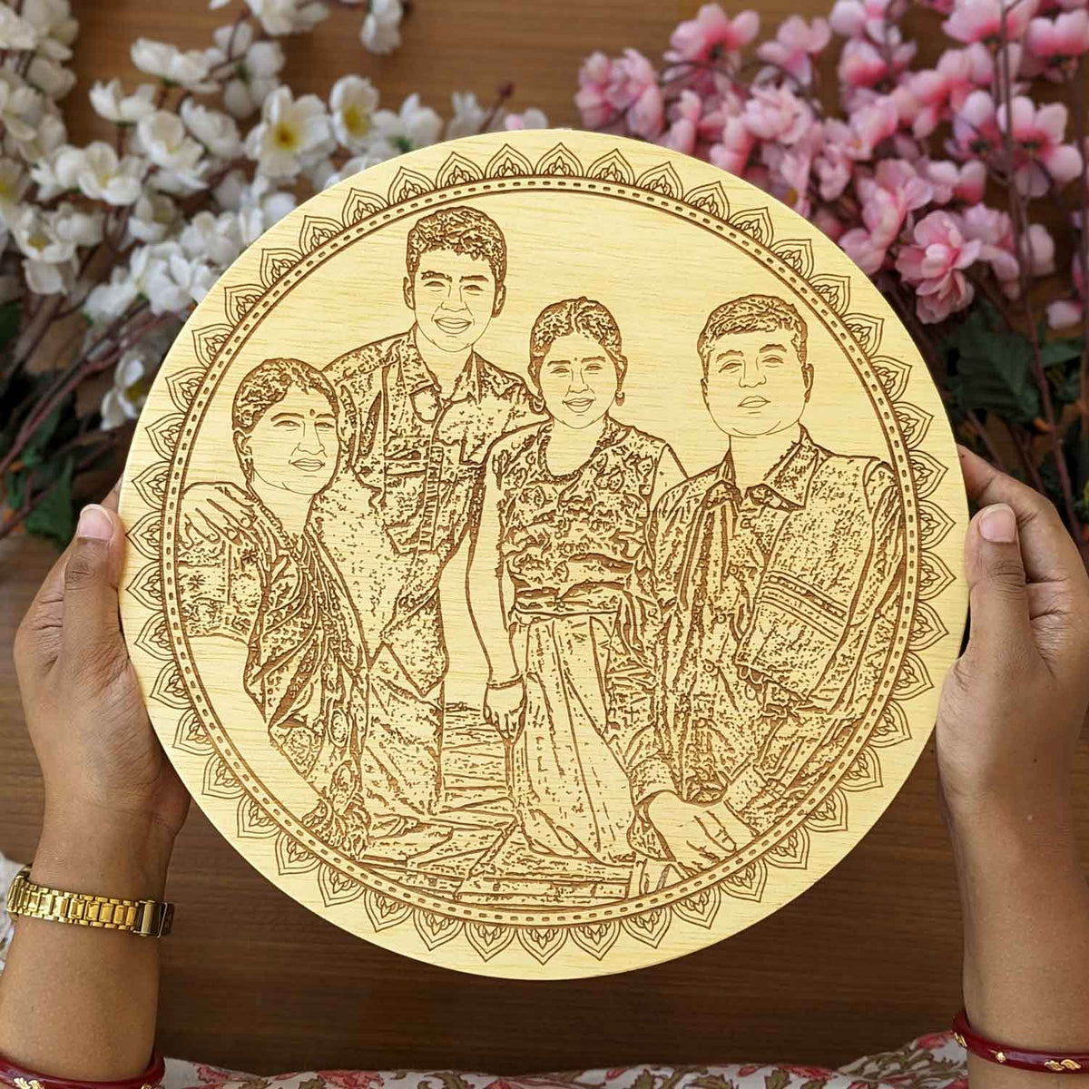 Circle of Love - Personalized Wooden Family Portrait Frame