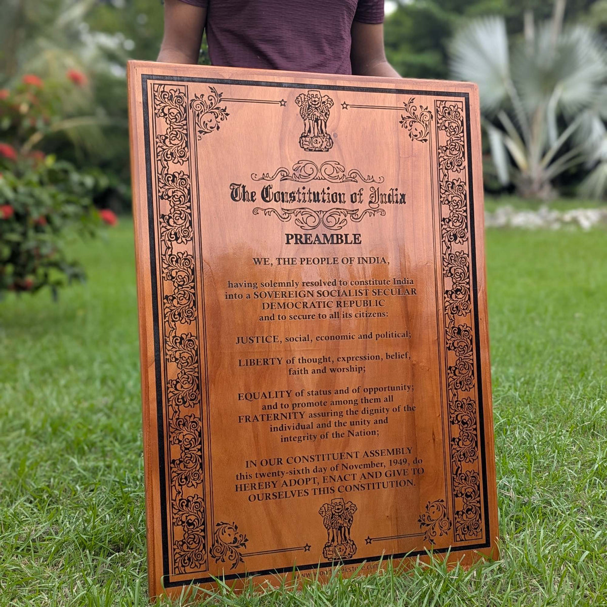 Constitution Of India Engraved In Wood | Patriotic Gift For Politicians