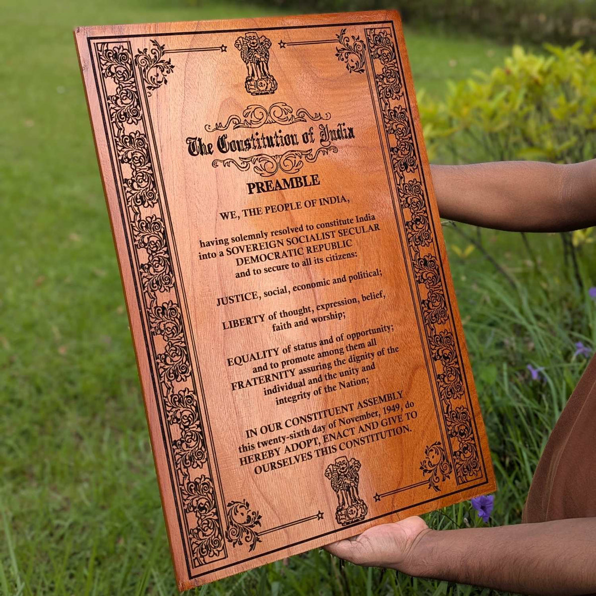 Constitution Of India Engraved In Wood | Patriotic Gift For Politicians