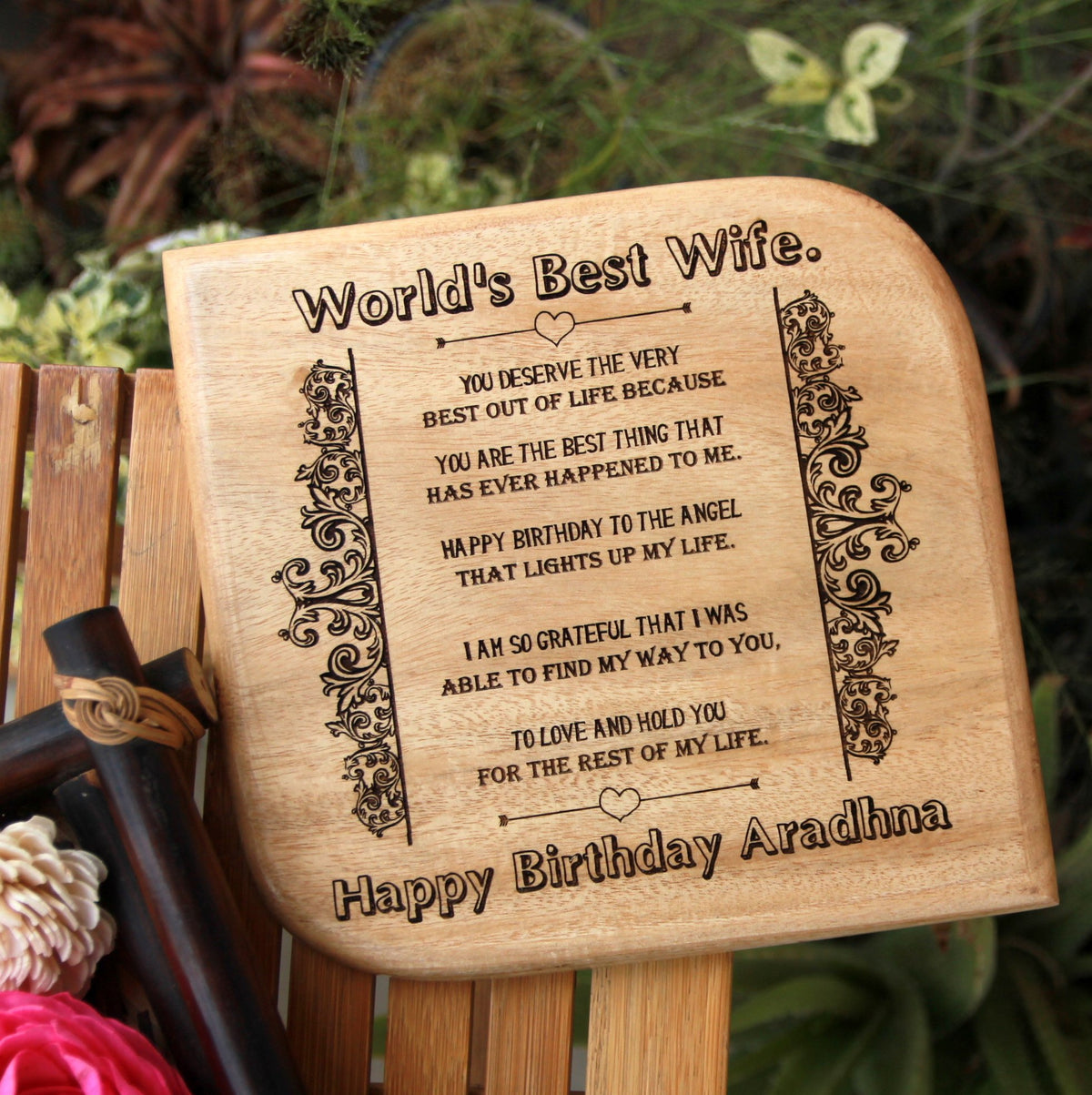 Personalised Wooden Plaque For The World&#39;s Best Wife. This is the best birthday gifts for wife and birthday gift for girlfriend. This wooden plaque makes unique birthday gifts for her and birthday gifts for women.