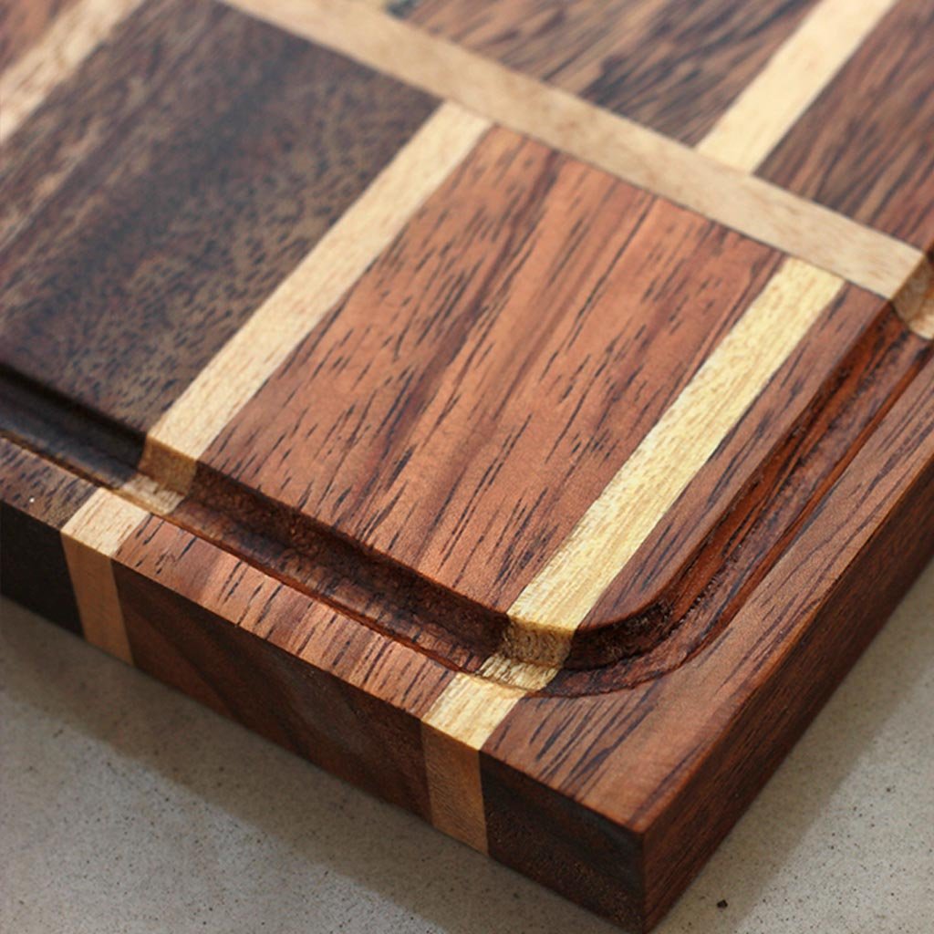 Juice Groove To Avoid Spillage - Brick Pattern Wooden Chopping Board - Wood Cutting Boards - Wood Chopping Block - Butcher Block Wood - Kitchen Cutting Board - Brick Pattern Chopping Board - Best Chopping Board - Hardwood Cutting Boards - Woodgeek Store