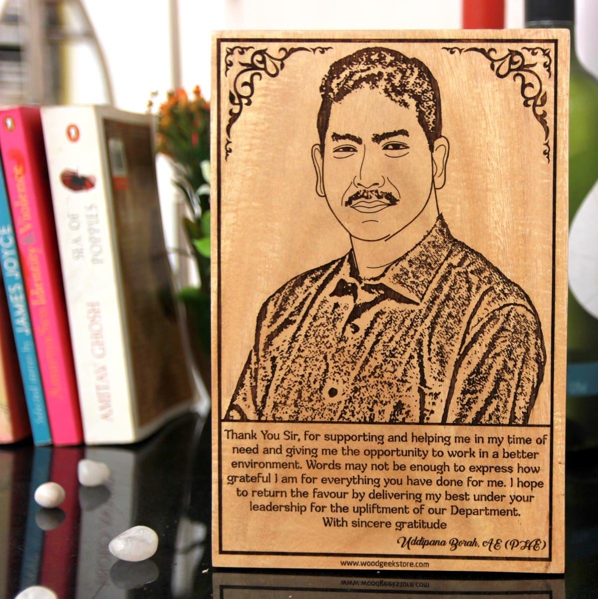 Thank You Sir Wood Engraved Photo With Thank You Sir Note. This Photo On Wood Is The Best Gift For Sir. Looking For Teacher's Day Gifts Online? This Is The Best Gift For Boss On Teacher's Day.