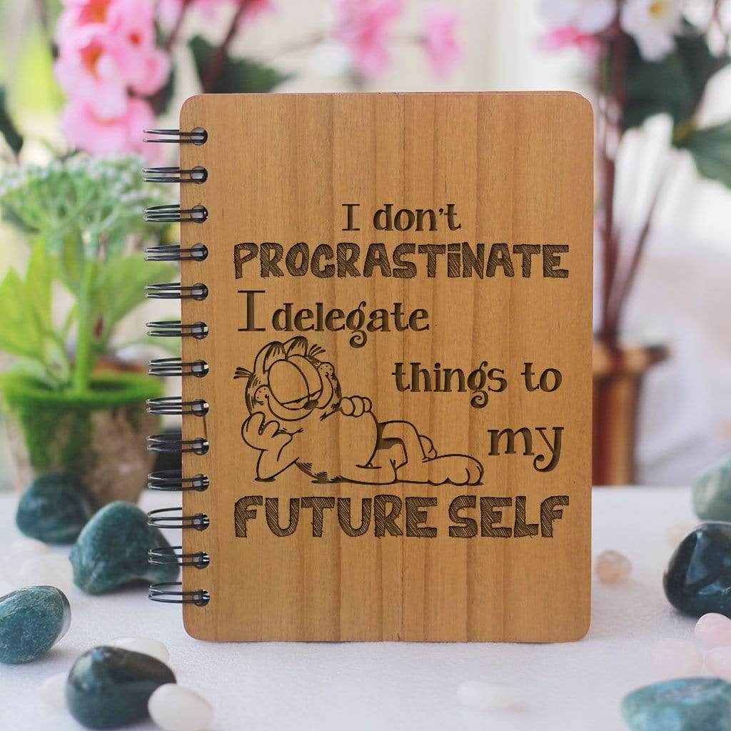 I Don&#39;t Procrastinate I Delegate Things To My Future Self Wood Bound Notebook - To-Do List Journal - Funny Spiral Notebooks - Wood Cover Notebooks - Notebook Journals - Best notebooks for writing - Notebooks With Quotes - woodgeekstore
