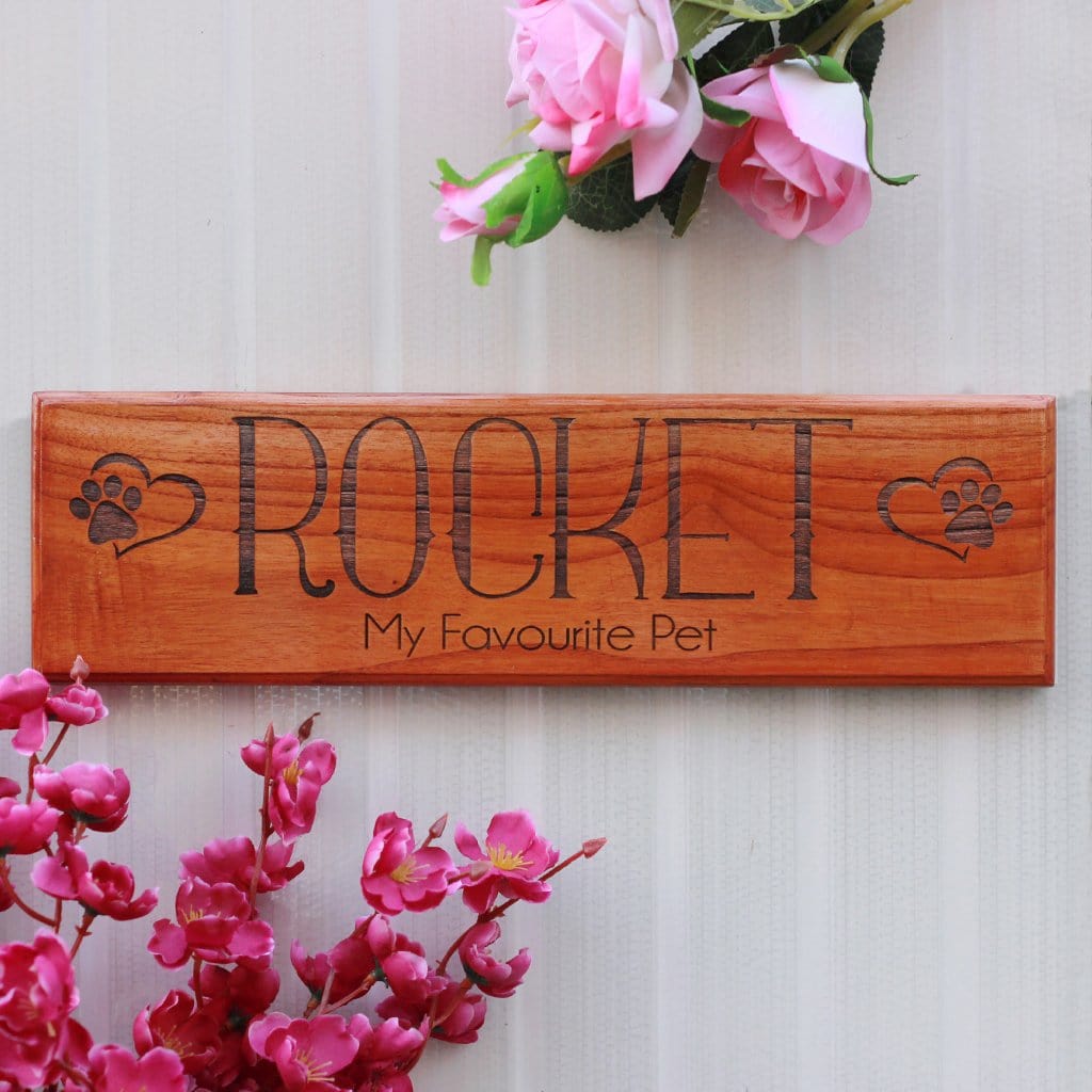 Wooden Pet Name Signs - Wooden Nameplates for Dogs &amp; Cats - Gifts for Pets, Dog Lovers &amp; Pet Lovers by Woodgeek Store
