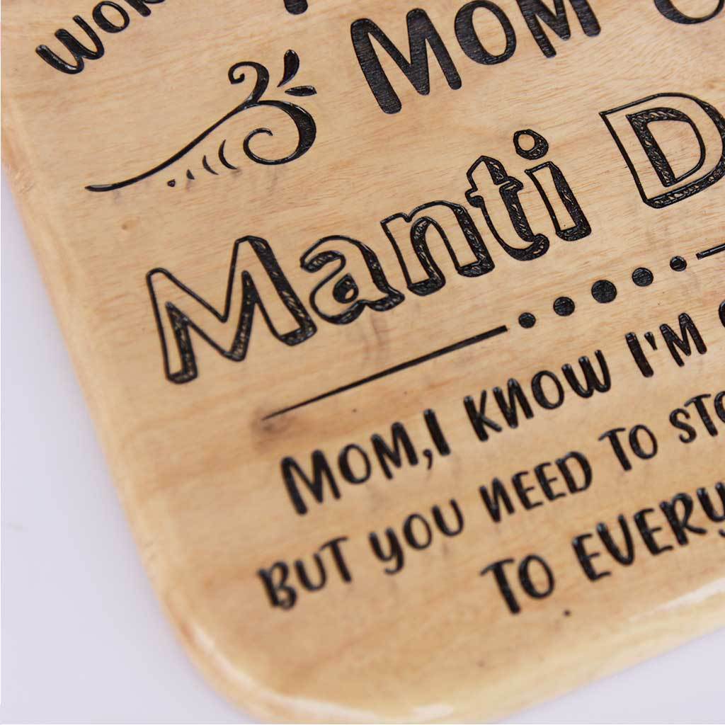 World&#39;s Proudest Mom Award Wooden Trophy. Looking for Unique Mother&#39;s Day Gift? This Customized Award will make a cool Gift For Mother