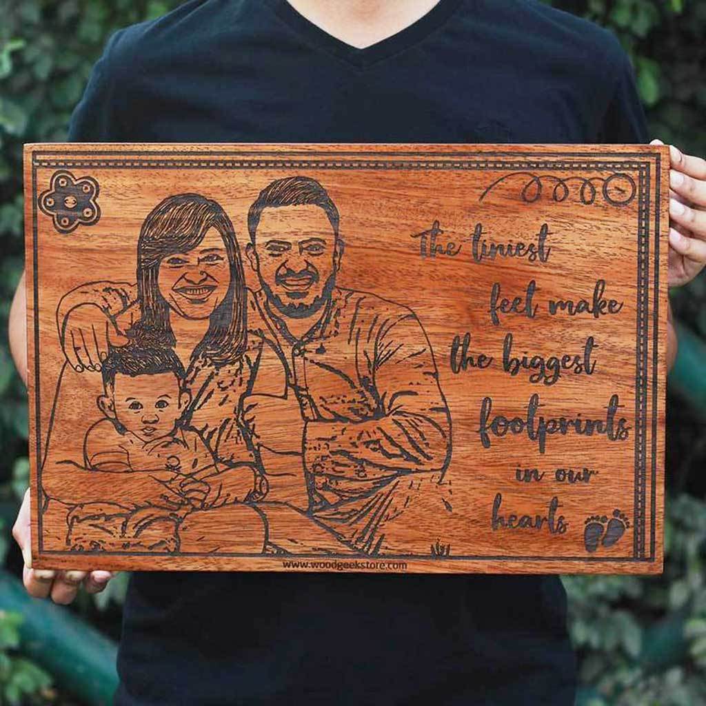 Custom Engraved Wooden Frame for Expecting Parents - Gifts for Pregnant Mothers for baby shower - Personalized Wooden Wall Decor in Beech Wood - Woodgeek Store