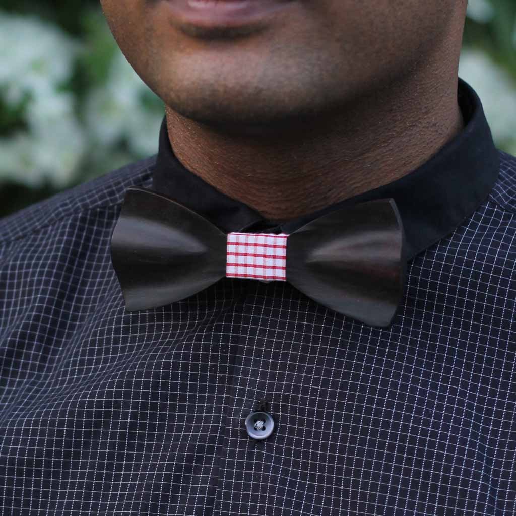 Bow Ties - The Fernandes - Black Wooden Bow Tie - Red plaid