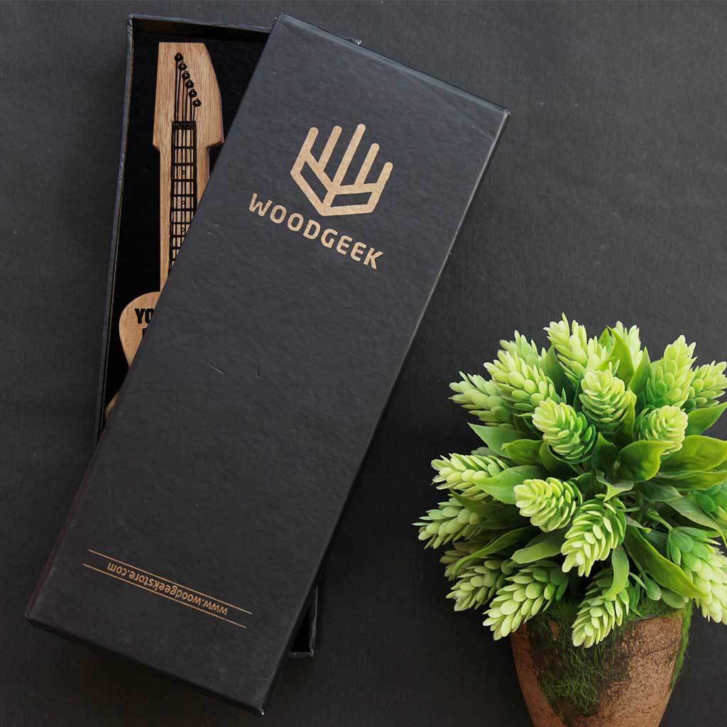 Packaging For Wooden Trophies &amp; Awards