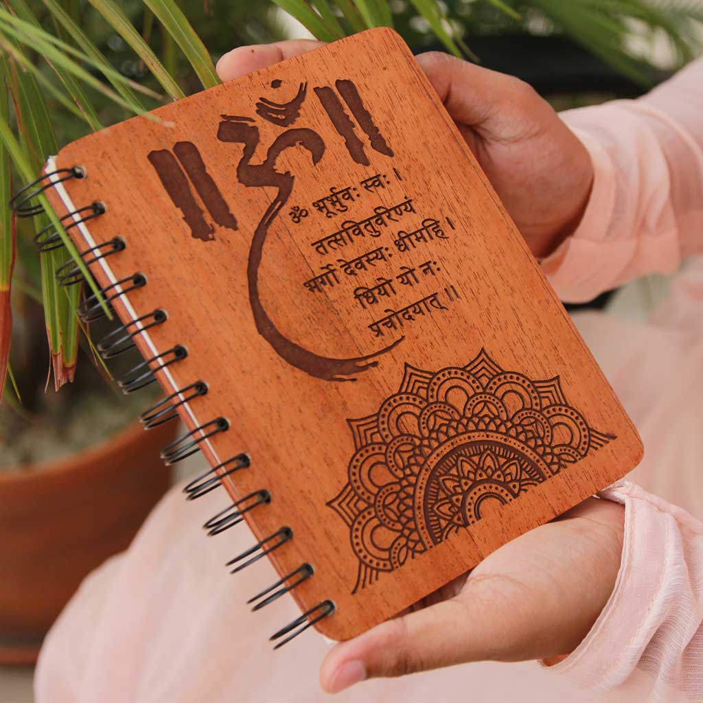 Om Bhur Bhuvaḥ Swaḥ - Gayatri Mantra - Personalized Wooden Notebook