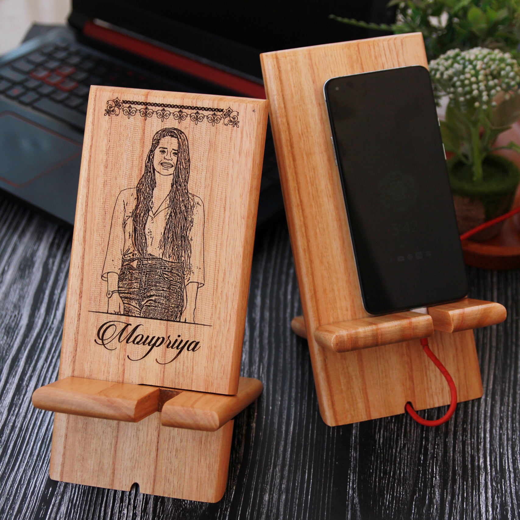 Personalized Wooden Mobile Phone Stand | Gift For Husband & Wife