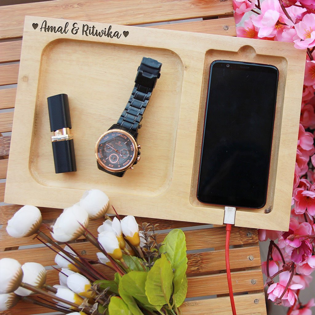 Personalized Phone &amp; Watch Tray With Charging Station | Gift For Friends
