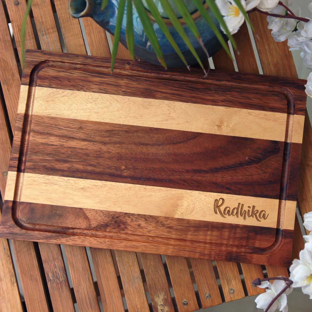 Gift Set: 4 Wooden Tea &amp; Coffee Cups &amp; Wood Serving Board