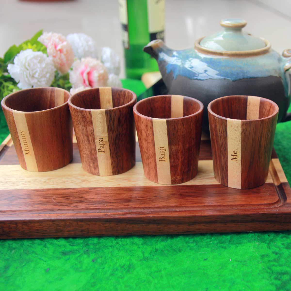 Gift Set: 4 Wooden Tea &amp; Coffee Cups &amp; Wood Serving Board