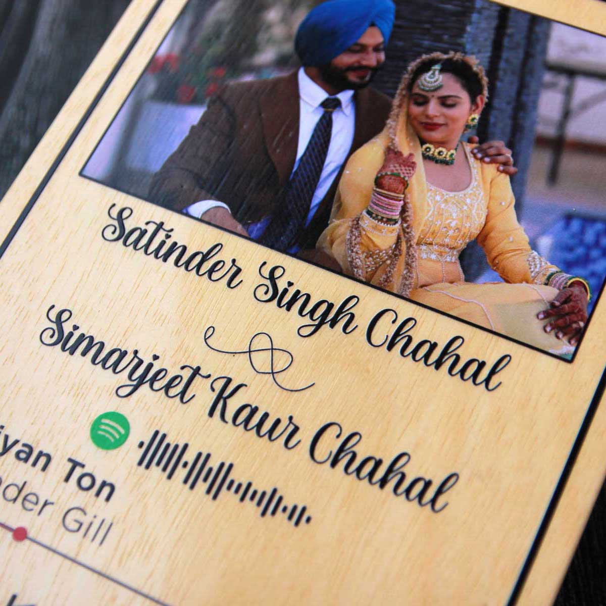 Photo print on wood with your favourite song | Gift for couples