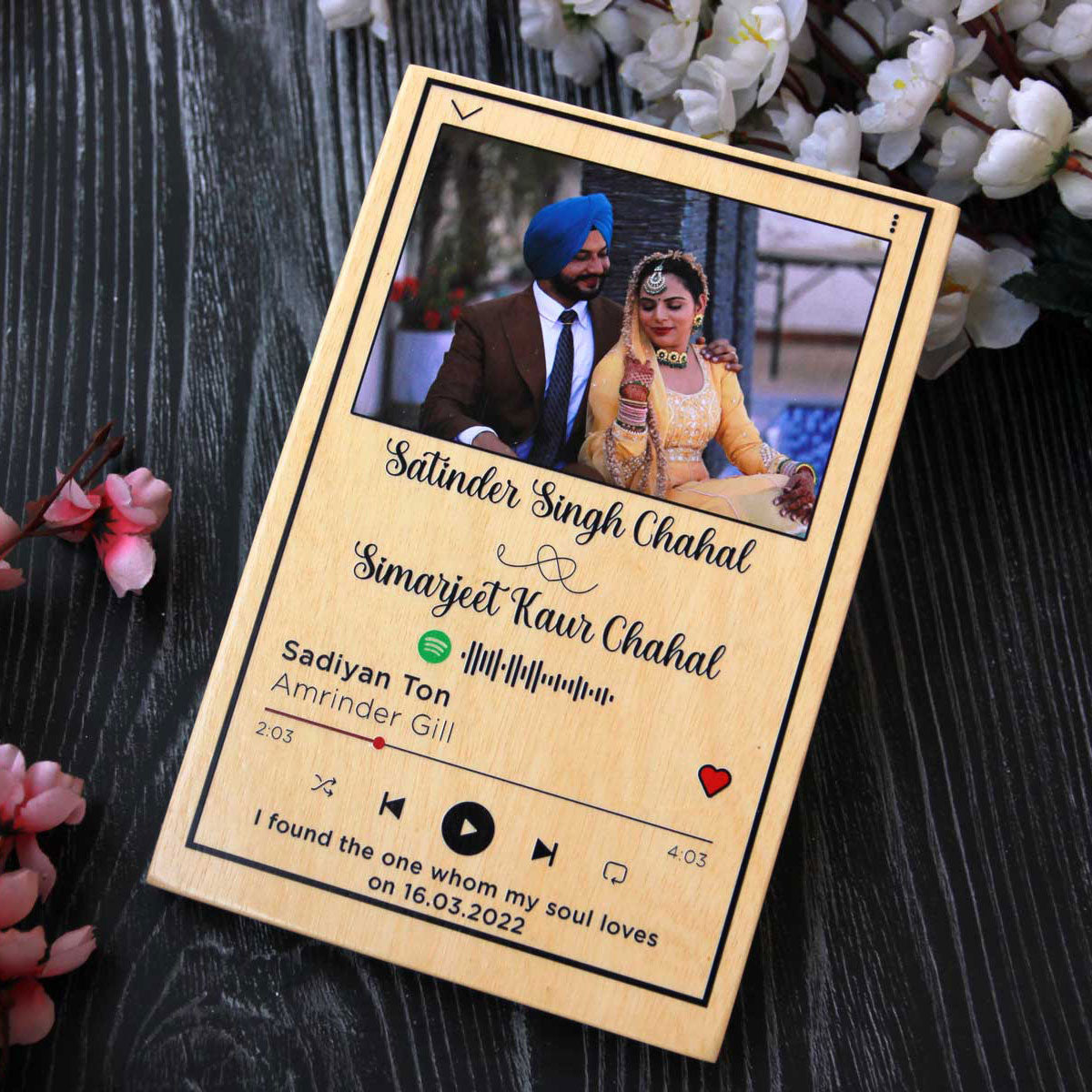 Photo print on wood with your favourite song | Gift for couples