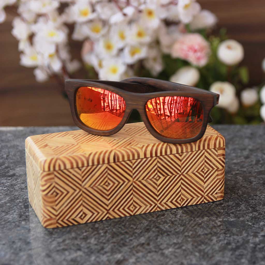 The Journeyman charcoal square wooden sunglasses - Red mirror lens