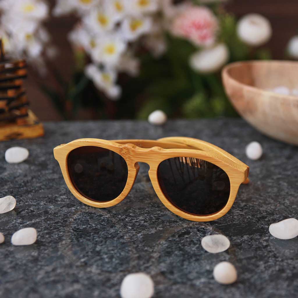 Engraved wooden sunglasses. Personalize your sunglasses with any text on  the temple of the glasses with Woodgeek S… | Wooden sunglasses, Wood  sunglasses, Sunglasses