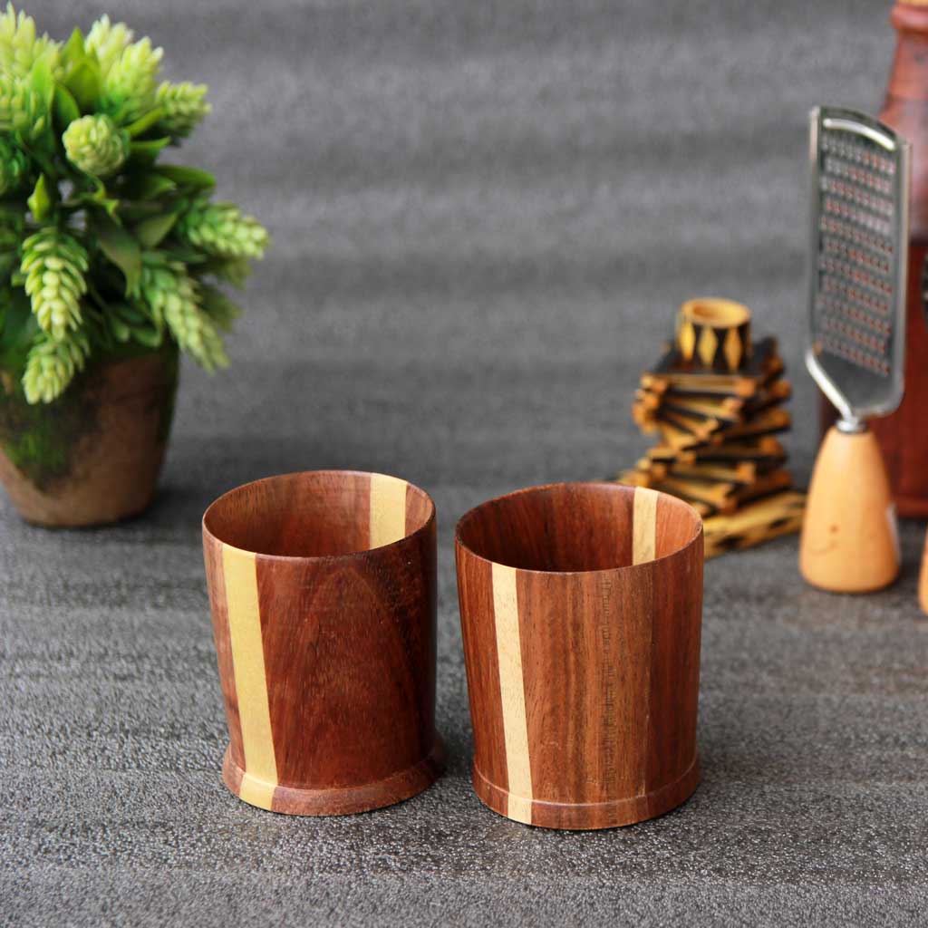 Set of 2 wooden whiskey glasses made from back sirish hardwood